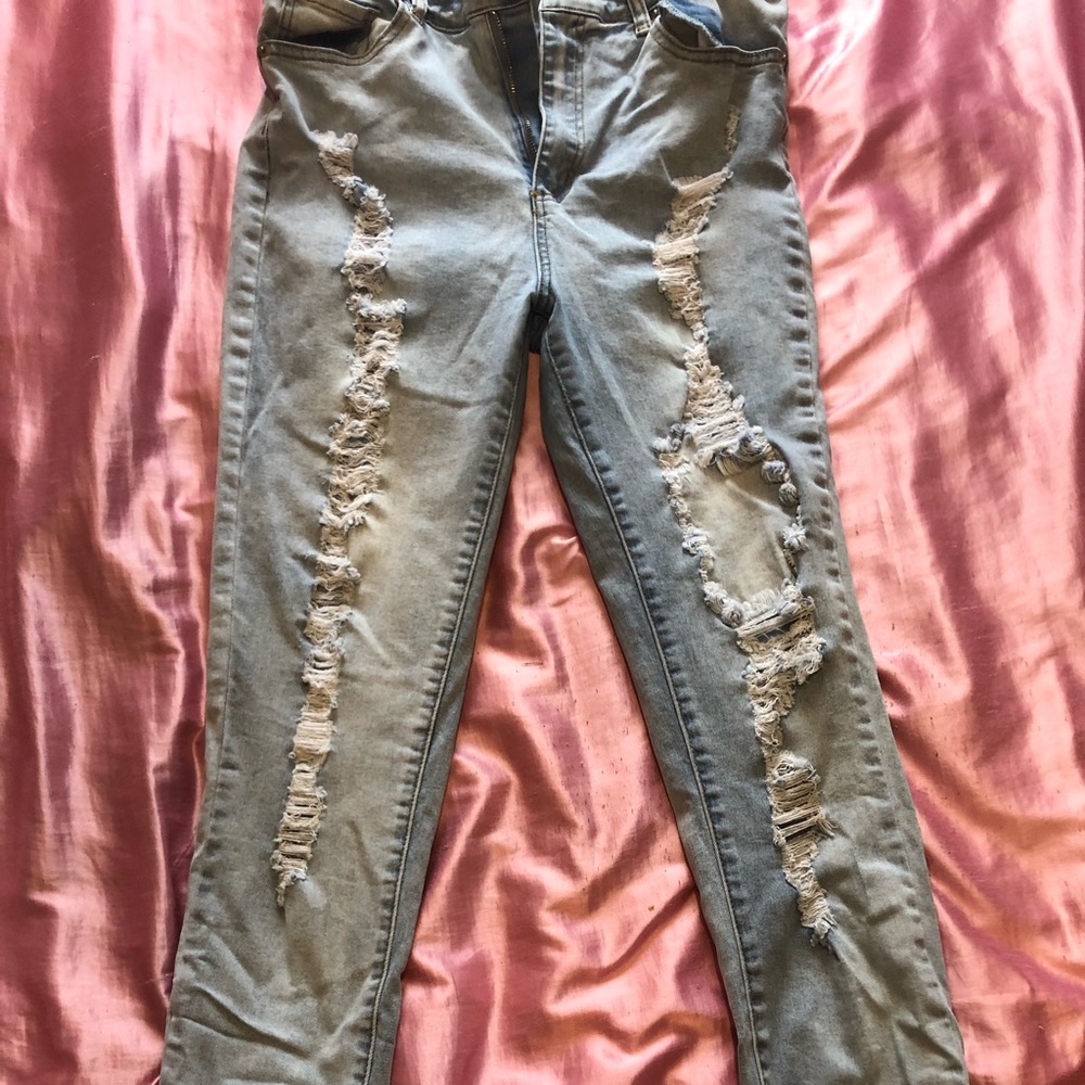 Light Wash Jeans